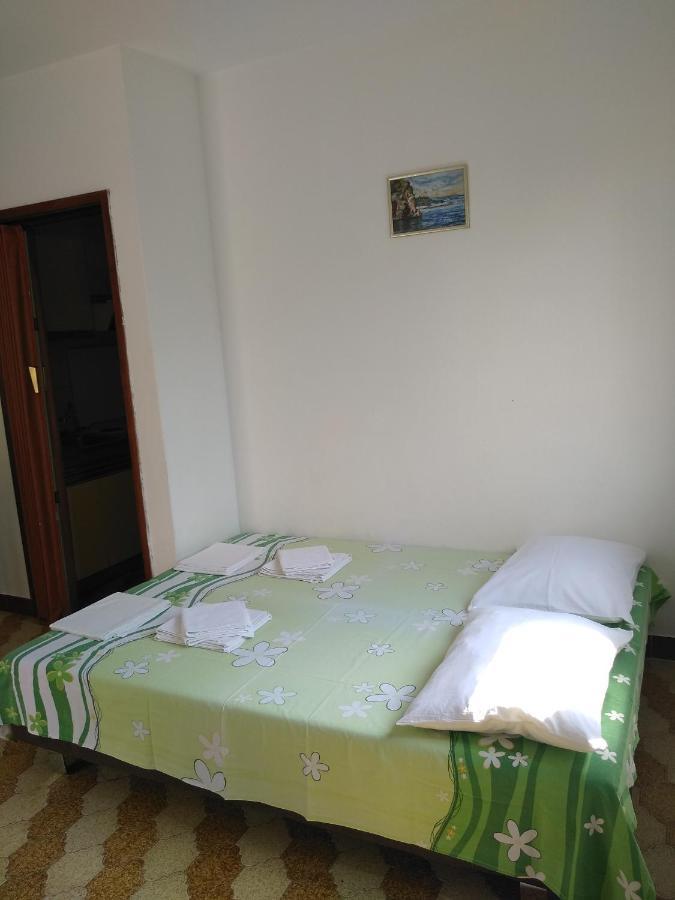 Apartments Vrsalovic Бол Экстерьер фото