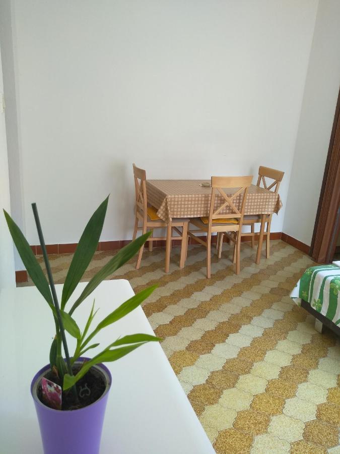 Apartments Vrsalovic Бол Экстерьер фото