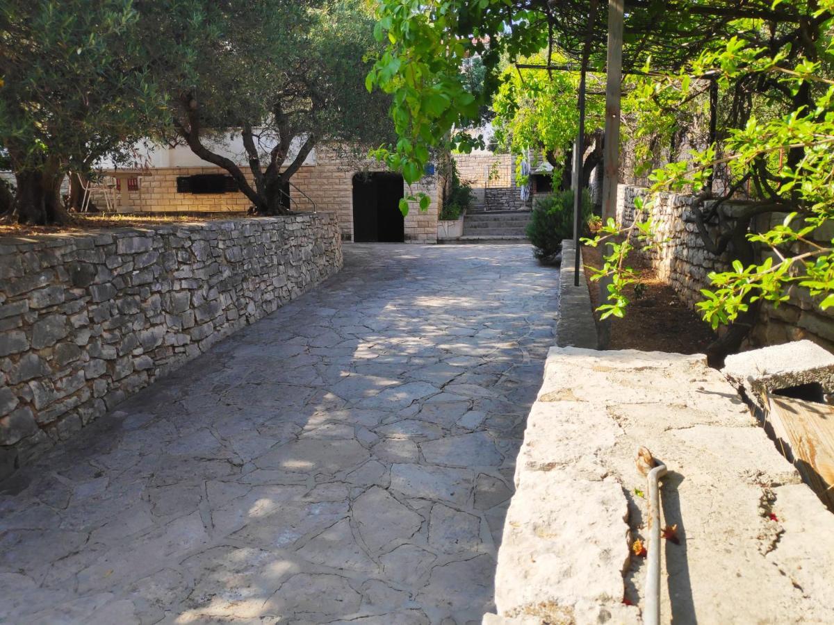 Apartments Vrsalovic Бол Экстерьер фото