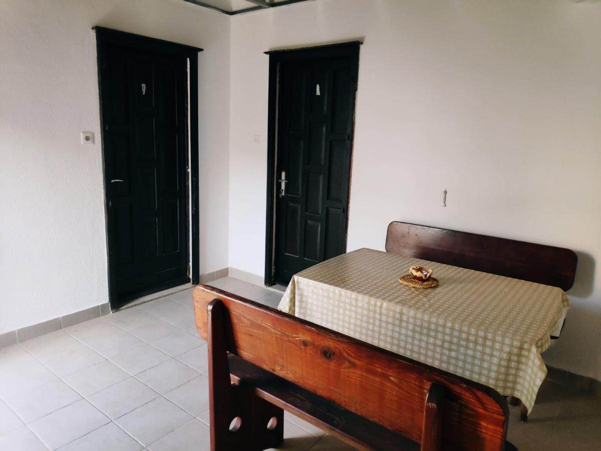 Apartments Vrsalovic Бол Экстерьер фото