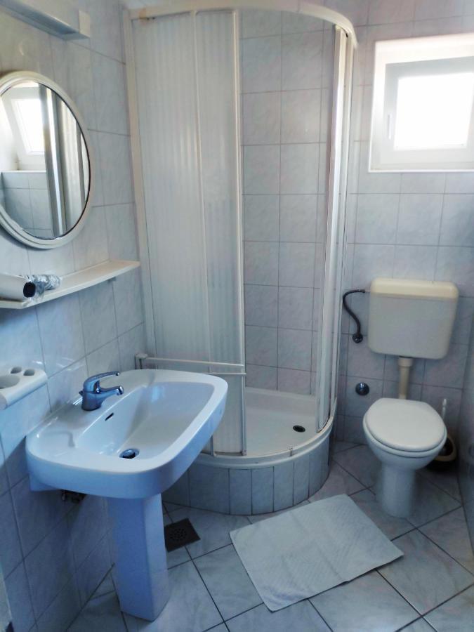 Apartments Vrsalovic Бол Экстерьер фото