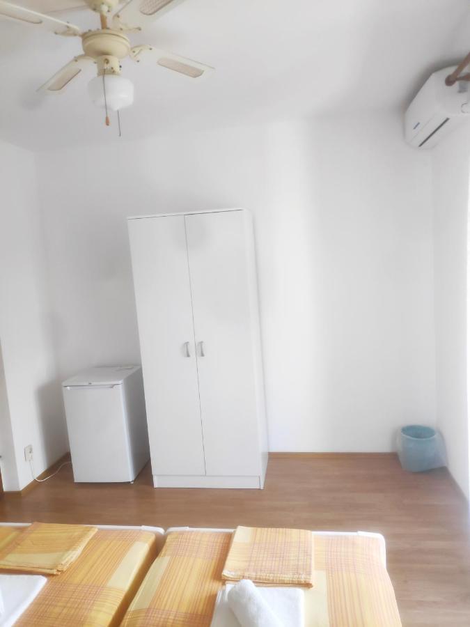 Apartments Vrsalovic Бол Экстерьер фото