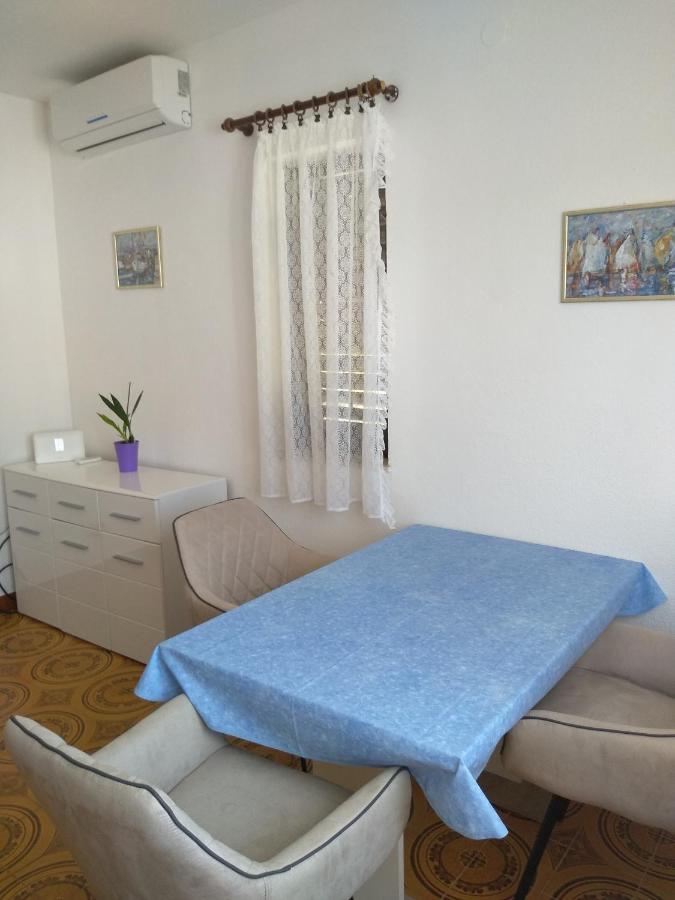 Apartments Vrsalovic Бол Экстерьер фото